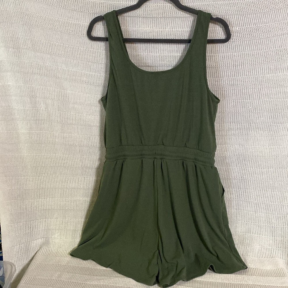 Mi Ami Large Olive Green Romper - Picture 6 of 7